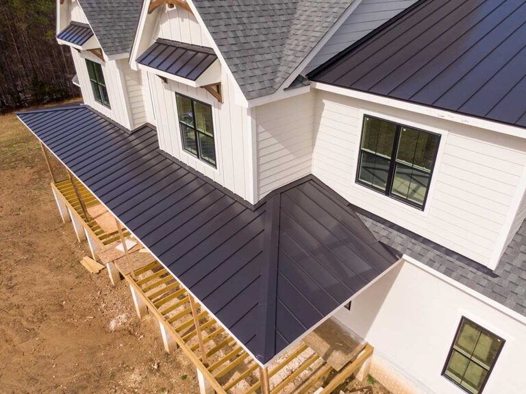 Custom Home Builder photo from Adobe Stock